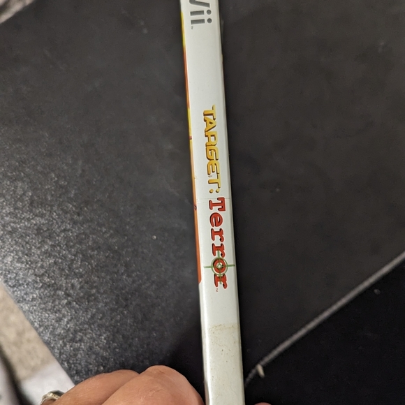 Target Terror Nintendo Wii VERY HARD TO FIND Rated M for Mature Wii game! CIB - Picture 2 of 5